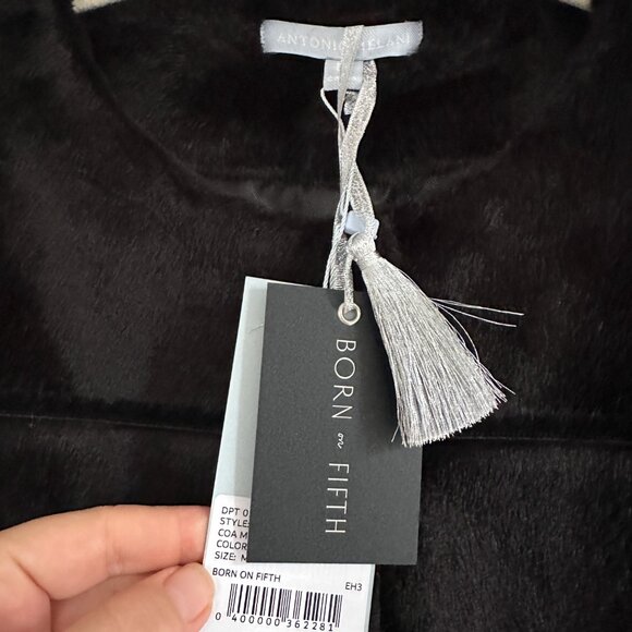 NWT Born on Fifth x Antonio Melani Faux Fur Cropped Jacket Black Size M - Picture 3 of 4